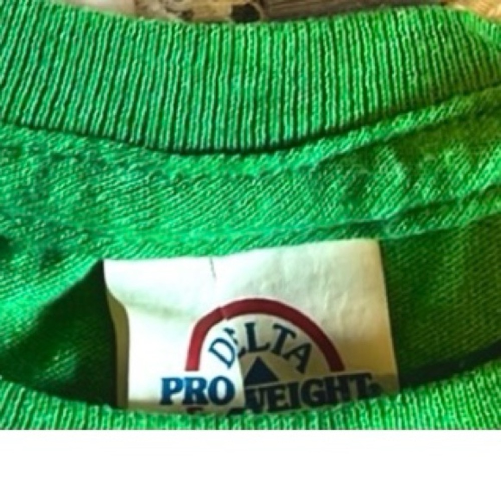🚫Gifted Nwot green cotton tee szS classic basic great cheerful Kelly green grass - Picture 3 of 3